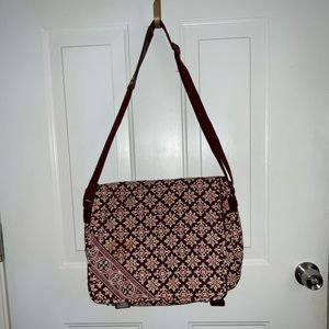 Vera Bradley Medallion Messenger Bag Large Flap Crossbody Work Campus Tote